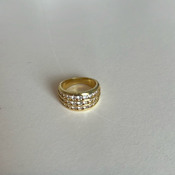 NWT Gold Tone 3 Line Cubic Zirconia Bohemian Fashion Ring size 9 - Picture 2 of 6